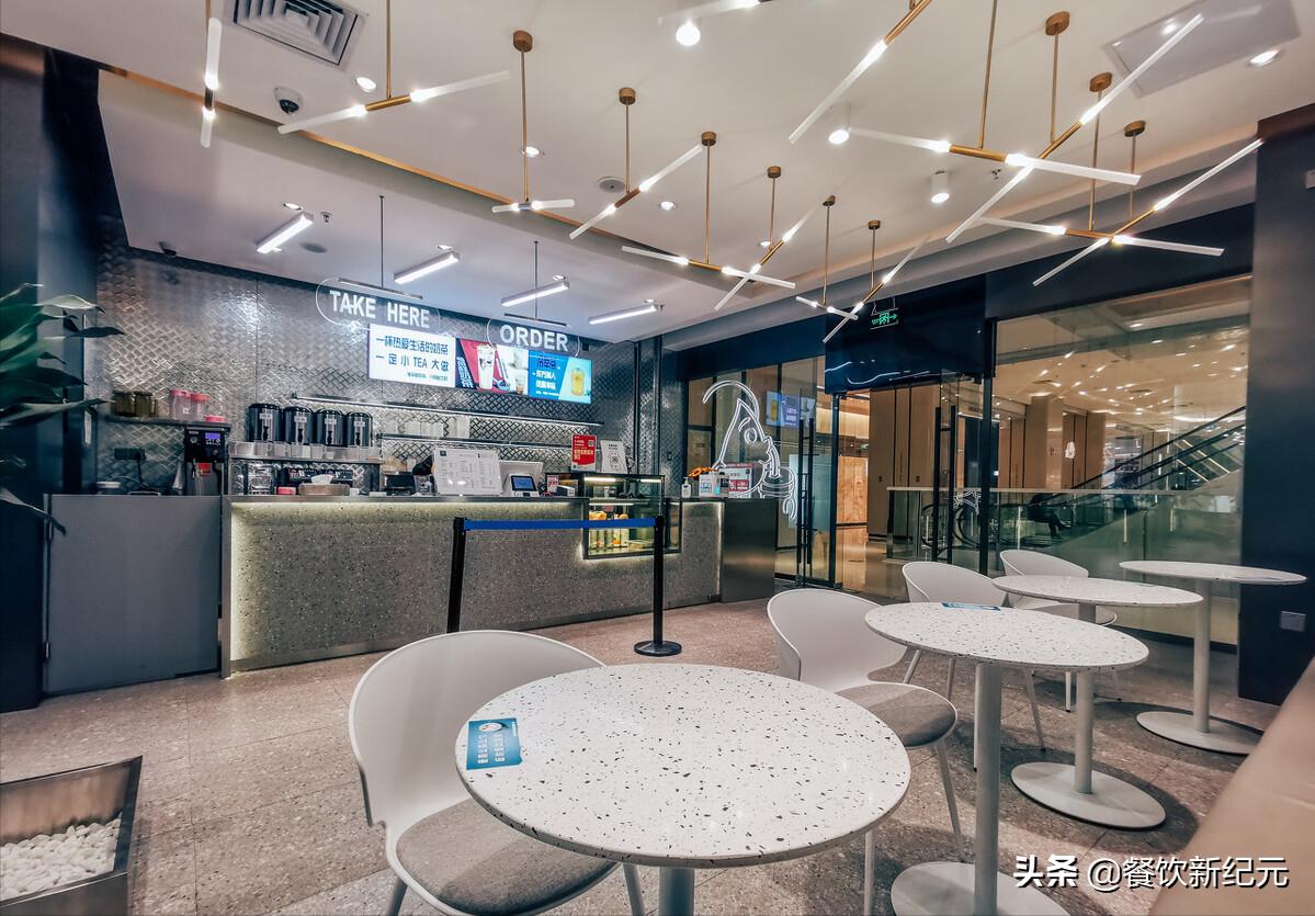 辞职开店的年轻人半年亏18万,打工人辞职创业开奶茶店