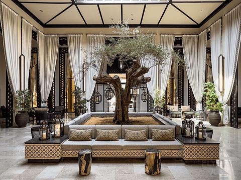 哈伊马角利兹卡尔顿,哈伊马角沙漠丽思卡尔顿酒店