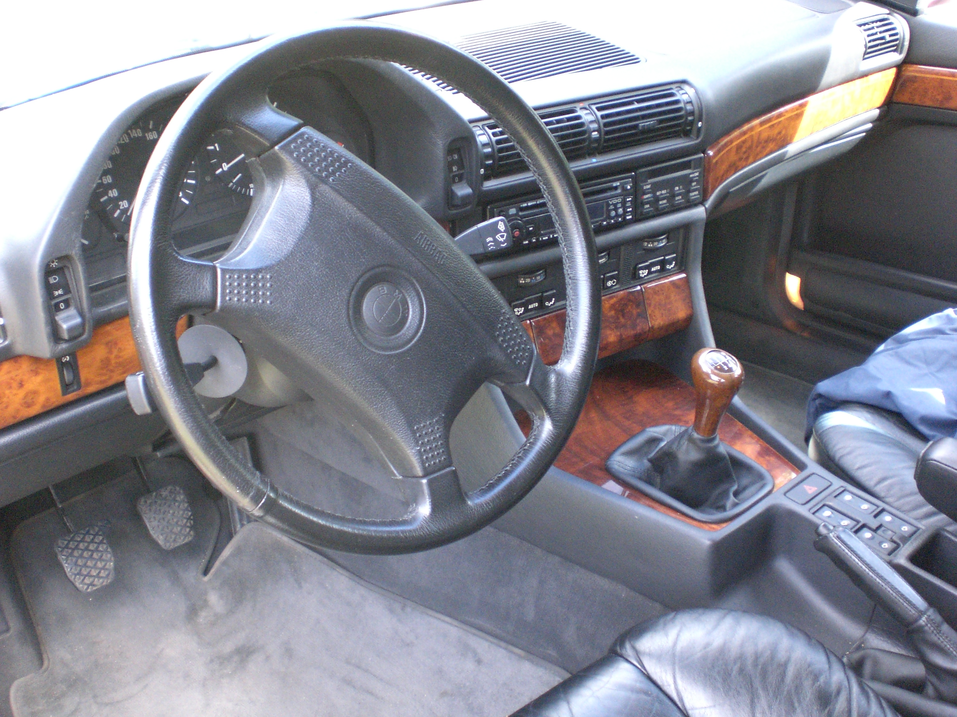 宝马7系发展史图片素材,宝马7系历代车型一览表