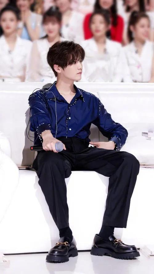 鹿晗背景有多强,鹿晗背景有多强大