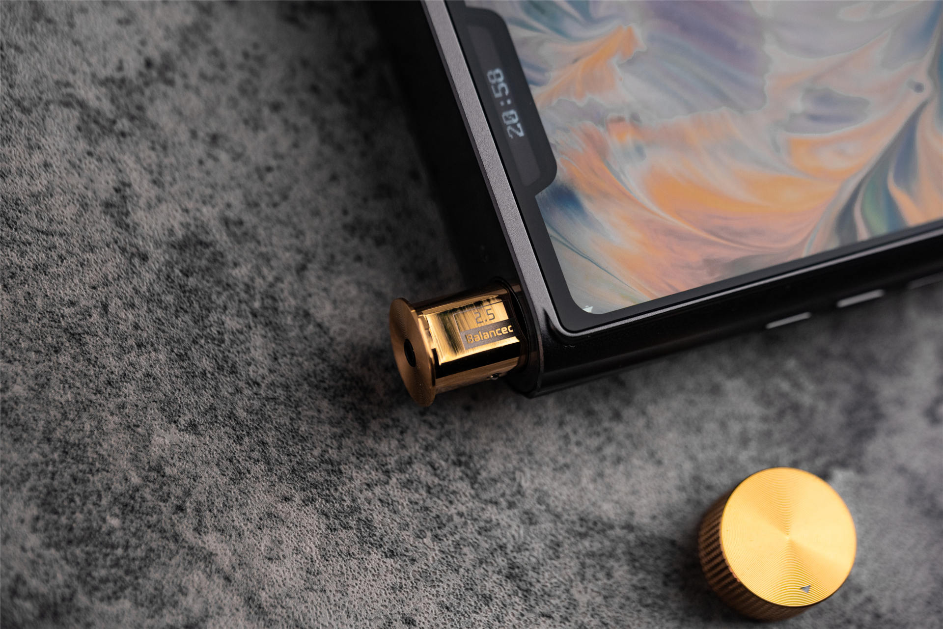 山灵m9播放器深度评测,山灵M9旗舰级便携播放器评测