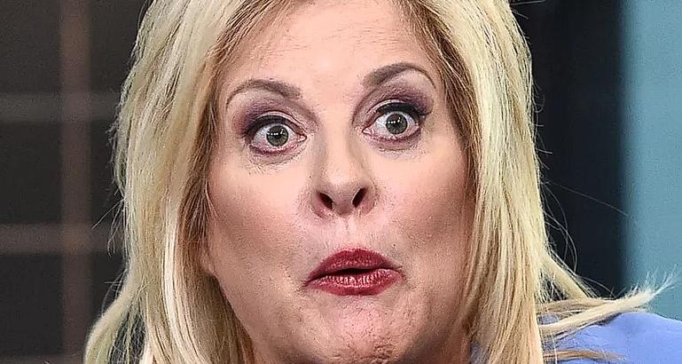 在电视直播上放屁的名人