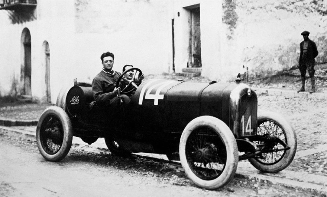 从优秀赛车手到跑车品牌缔造者的变身法拉利之父成长的传奇之路