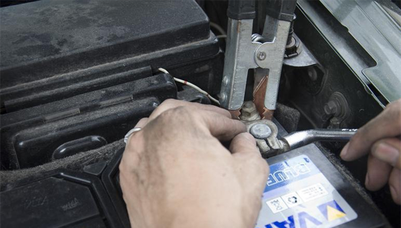 电瓶拆开修复的方法是什么,电池修复液如何修复旧电瓶