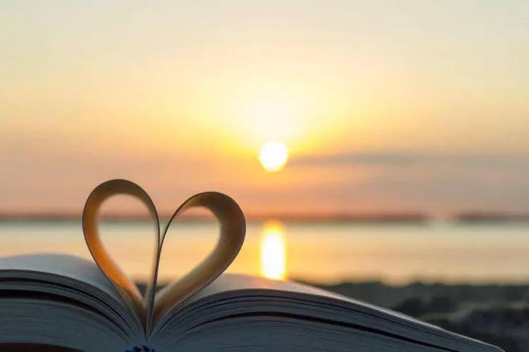 关于海伦凯勒热爱生活的句子,海伦凯勒给你留下的印象