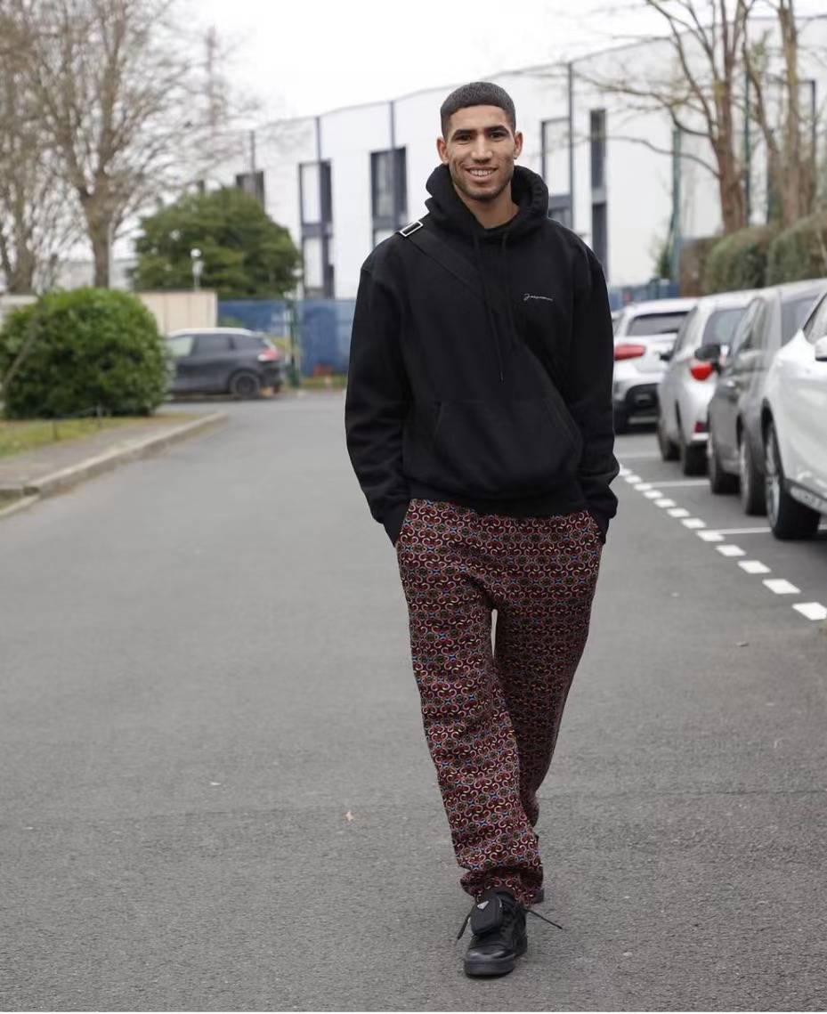 阿诺德最佳右后卫位置,最佳右后卫里斯