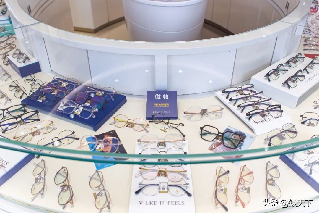 开学季眼视光学中心迎就诊高峰,东城开学季学生配镜迎高峰
