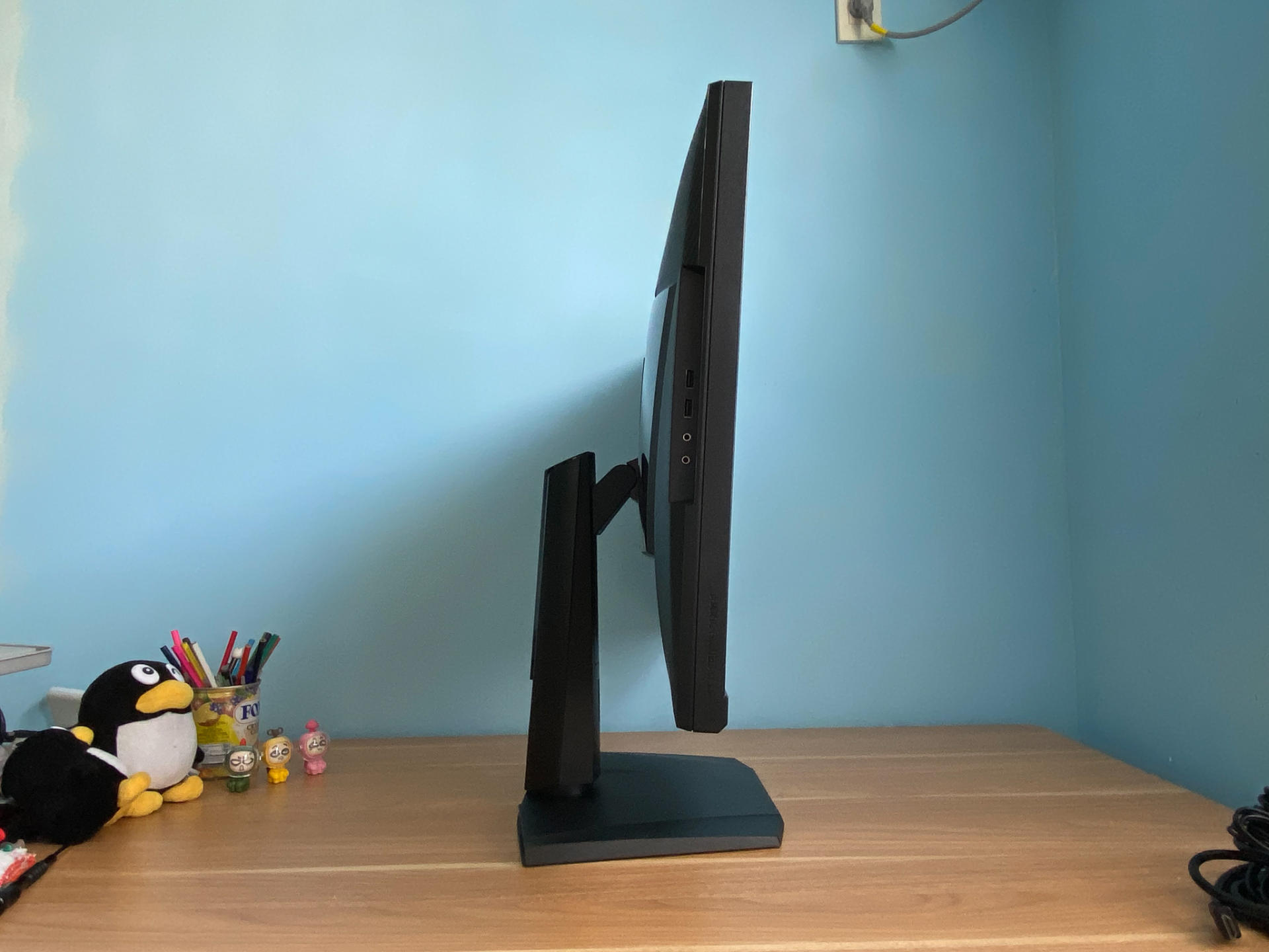 微星23.8寸显示器144hz黑龙评测,61824寸电竞显示屏推荐