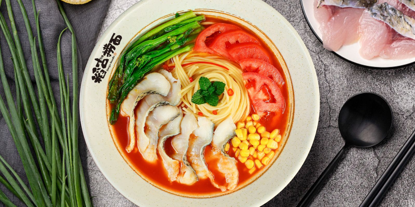 面馆加盟vs自主创业：哪个是您的成功之路？