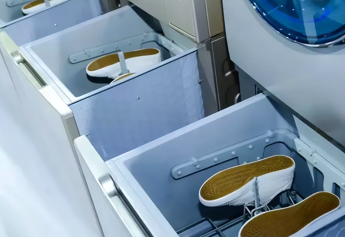 洗鞋机鸡肋吗,洗鞋机的优点和缺点