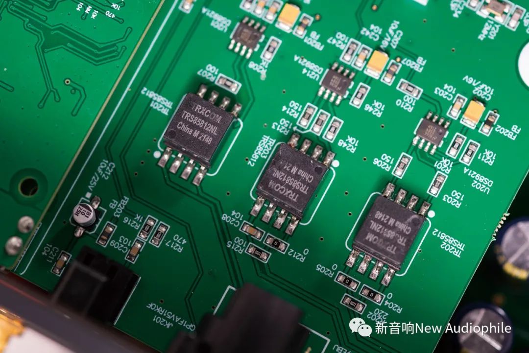 40周年纪念版，旗舰技术—欧尼士OC-83S、OIA-82S一套超值西装