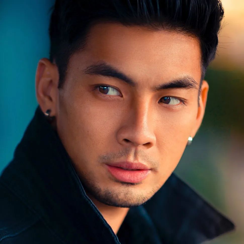 亚裔男星曾做人肉沙包，在好莱坞熬了十年终于出头！