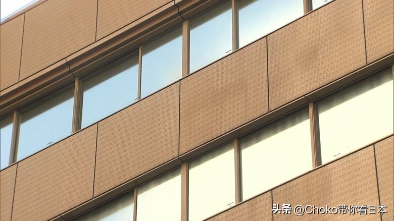 酒托女骗男子6000元邻桌女士报警,天上不会掉馅饼高额返利