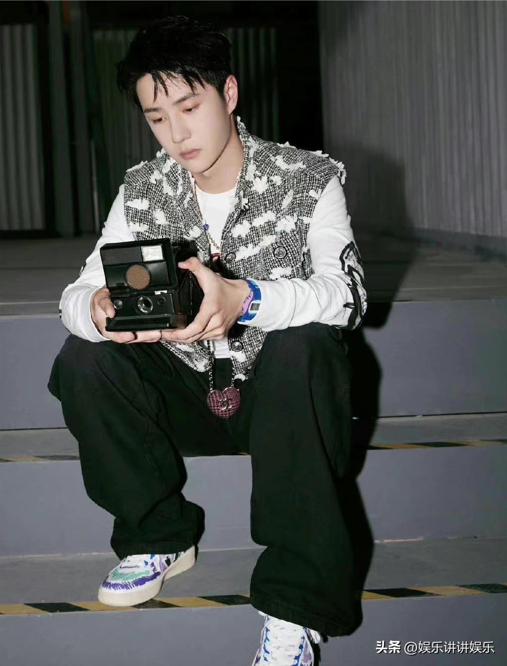 王一博街舞总决赛粉丝直拍,街舞现场王一博粉丝