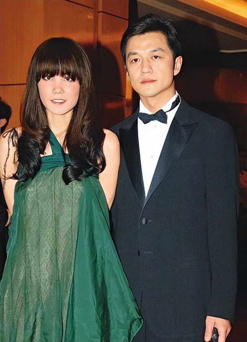 王菲和谢霆锋为什么兜兜转转,王菲和谢霆锋之间兜兜转转的爱情