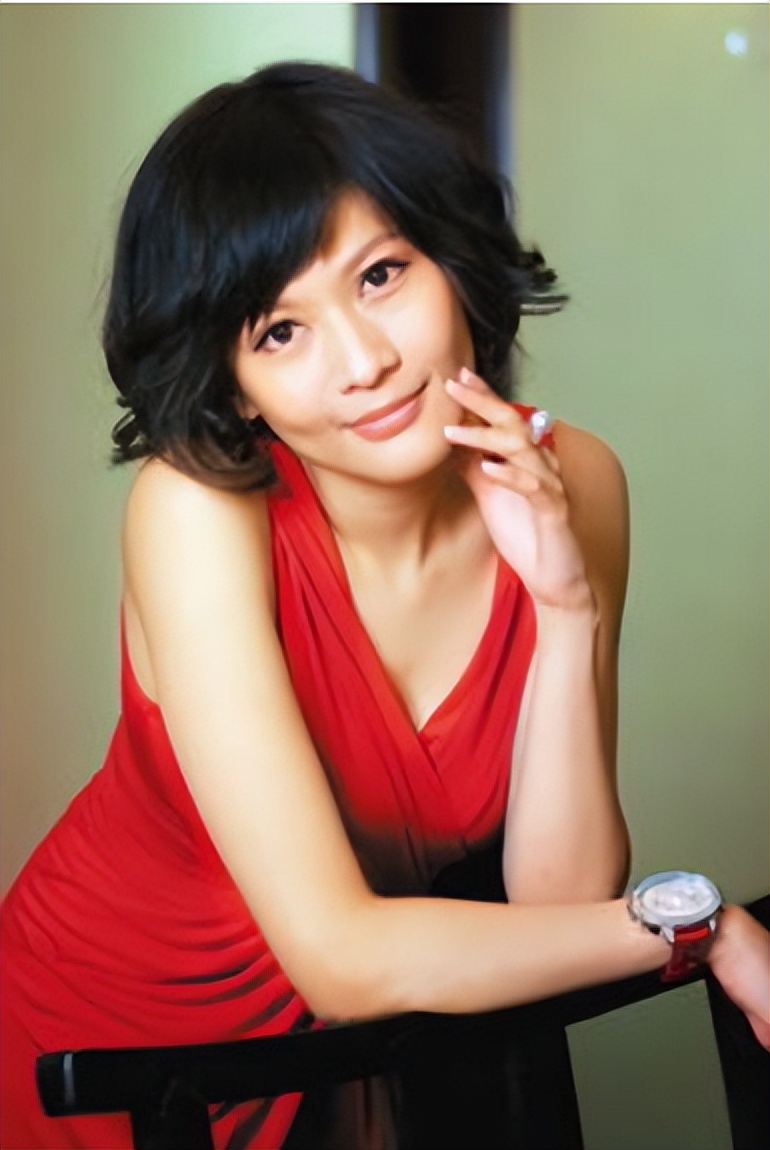 历届青歌赛通俗唱法第一名,2019青歌赛冠军个人成名曲