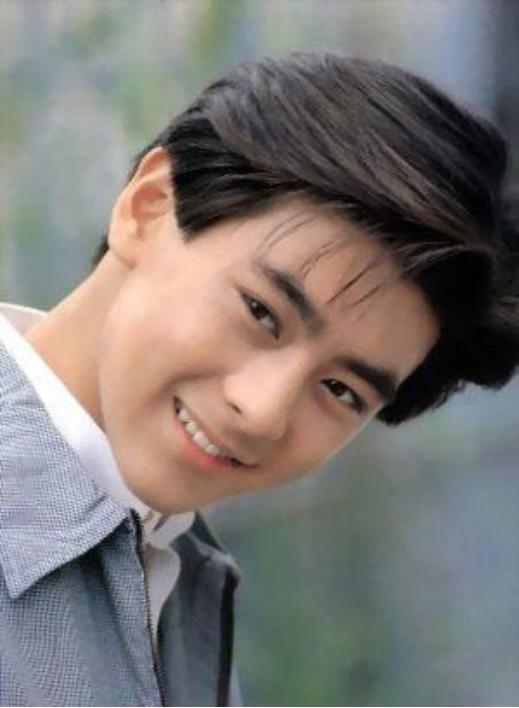 林志颖开特斯拉车祸后伤势严重!面部骨折做整容手术,儿子受惊吓