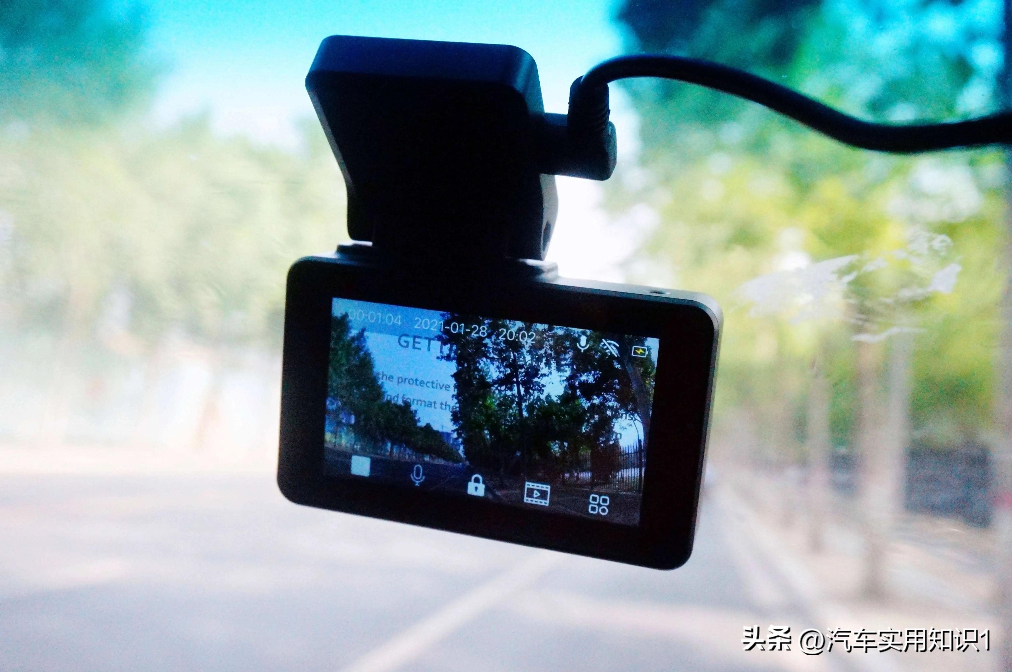 不带屏幕行车记录仪,行车记录仪带屏幕和不带屏幕