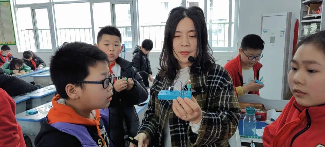 课后服务小学生特色课程,数学个性化教学服务