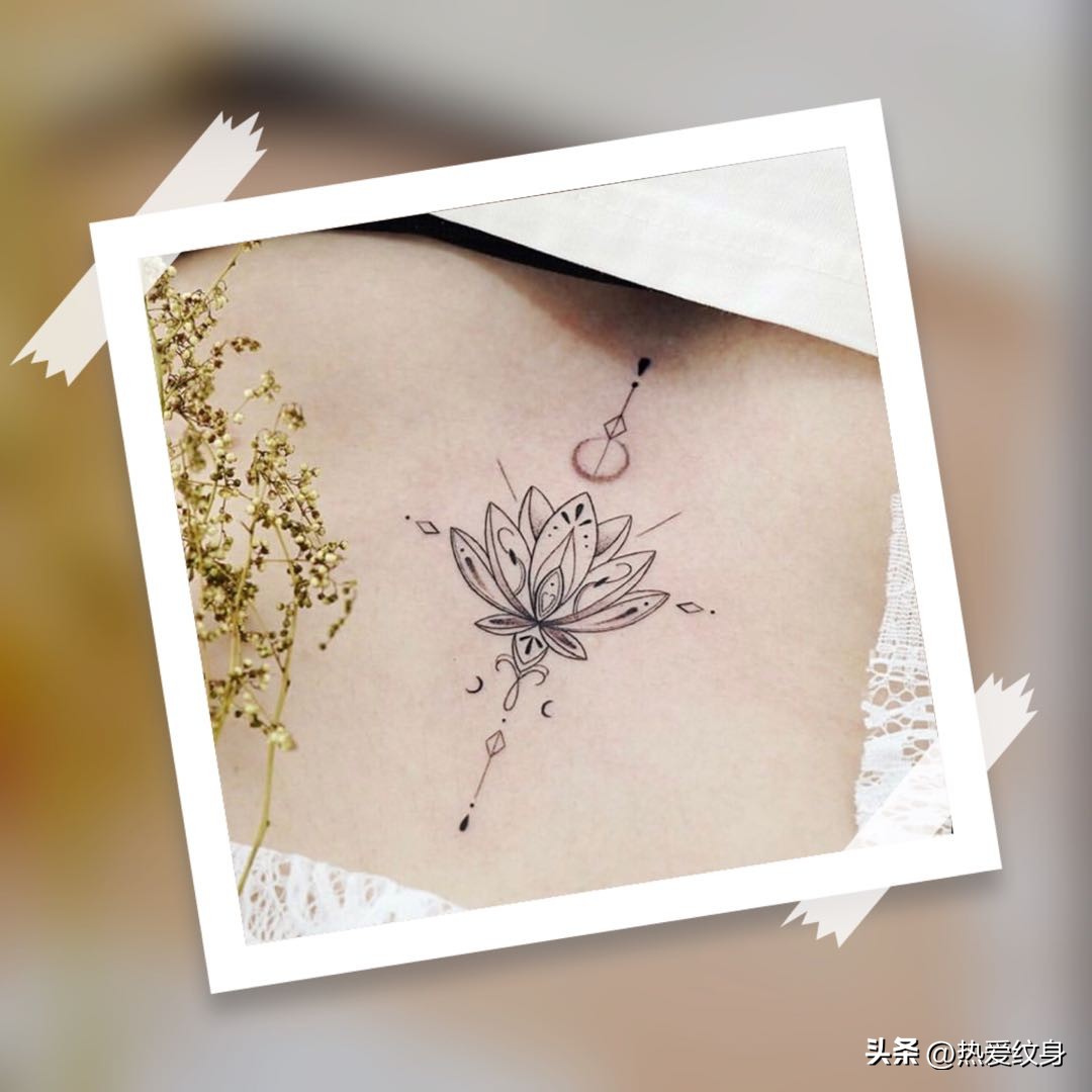 纹身就像你心中的一朵花,纹身像种在你内心深处的一朵花