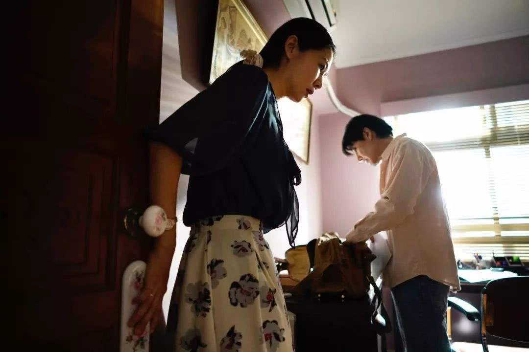 一个“同妻”的痛苦自述：我是丈夫婚姻的“道具”