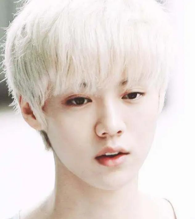 鹿晗巅峰期给足了关晓彤安全感,鹿晗炸裂视频