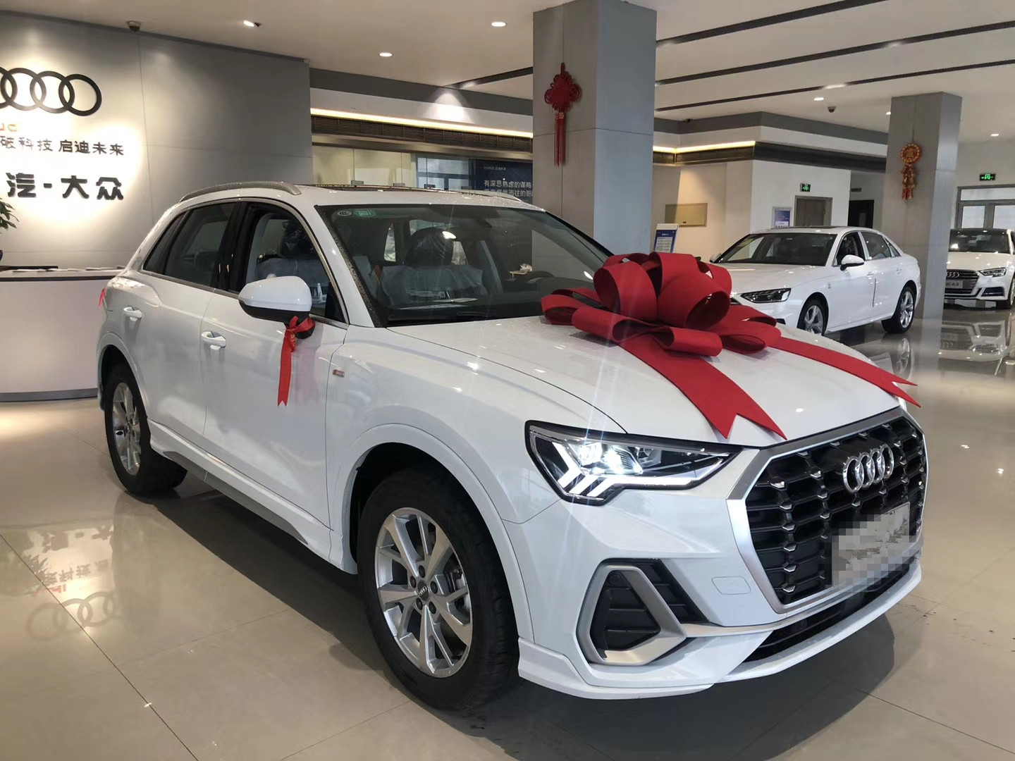 20万全款买车和贷款买车差多钱,车价10万全款和贷款差多少