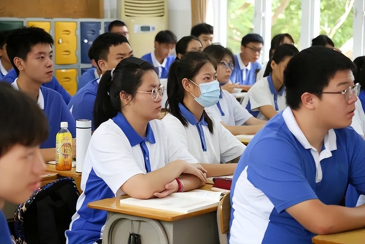 深圳公立重点网红中学,深圳中学为什么考得那么好