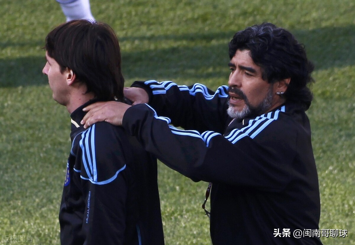 足坛历史排名c罗第四,足球历史最差阵容c罗排名第一