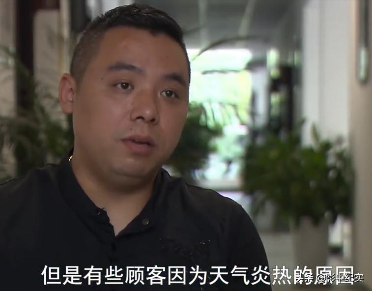 十岁的男孩开卡丁车追尾,10岁男孩玩卡丁车拦腰截瘫