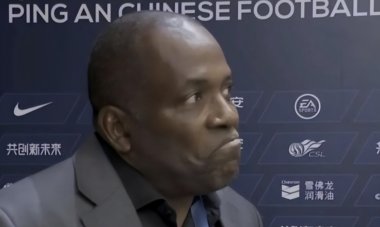 中超三轮战报,中超申花3-2亚泰争议判罚