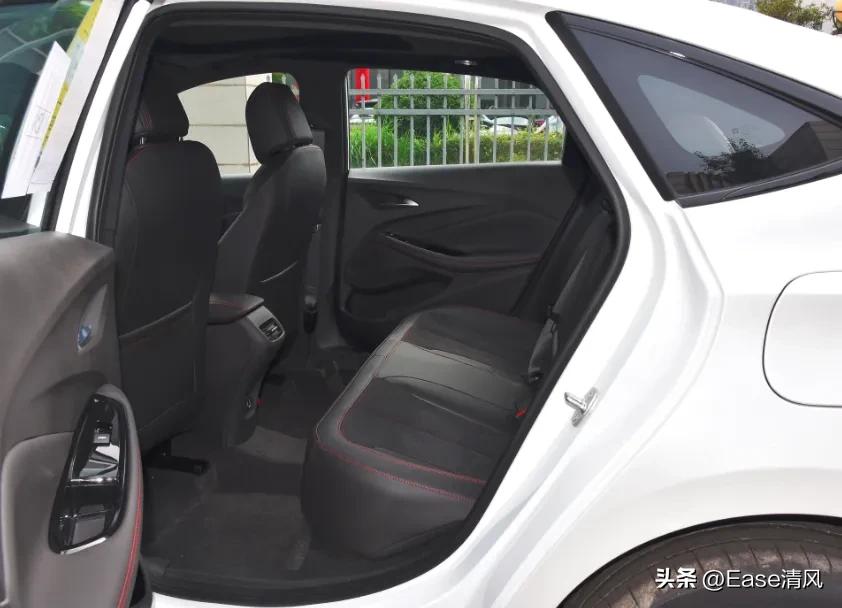 别克威朗pro和轩逸哪个更值得购买,威朗pro和朗逸谁更值得购买