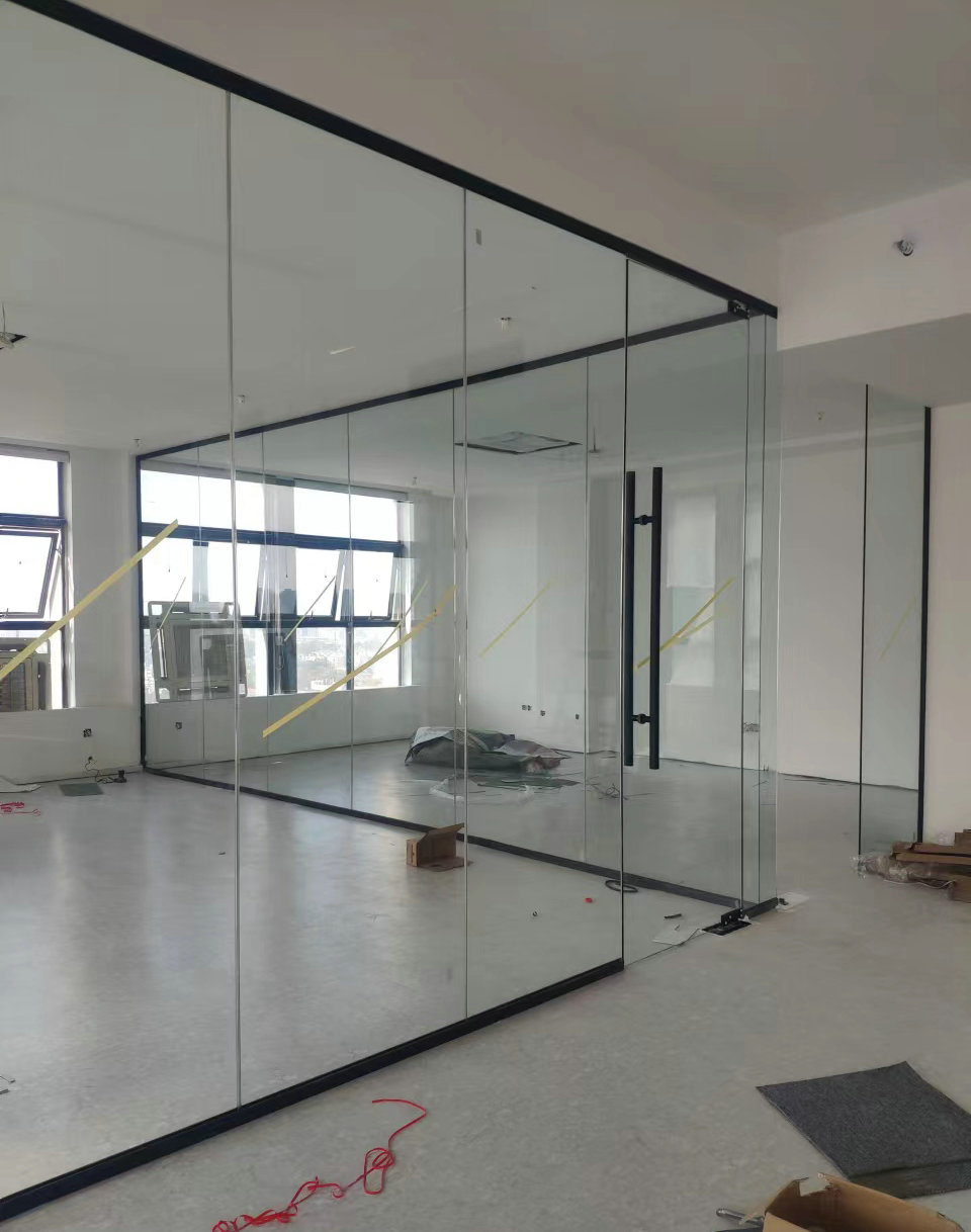 铝型材框架隔断哪种便宜,玻璃隔断铝合金型材怎么做