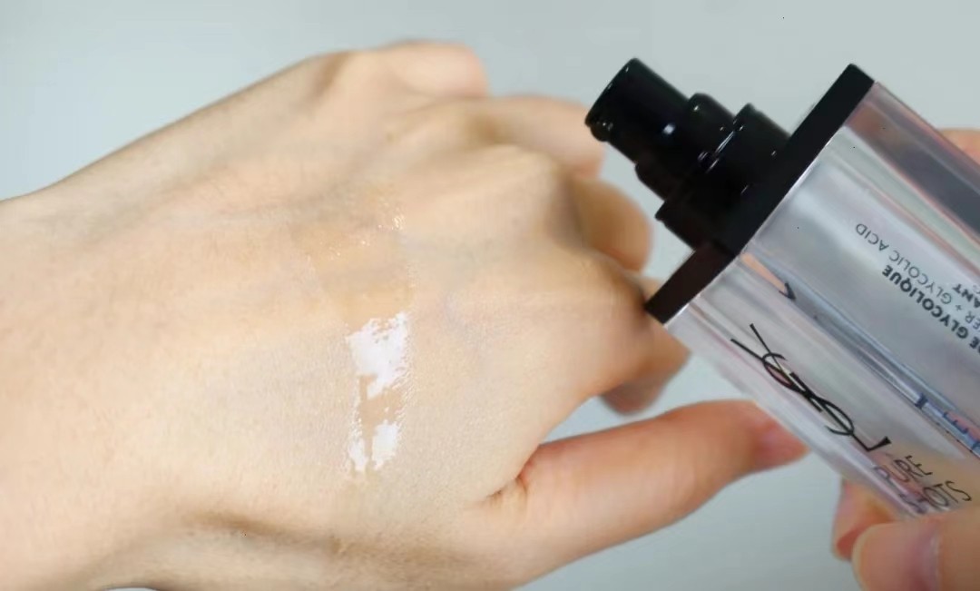 阿玛尼精华和赫莲娜精华哪个好用,阿玛尼精华系列