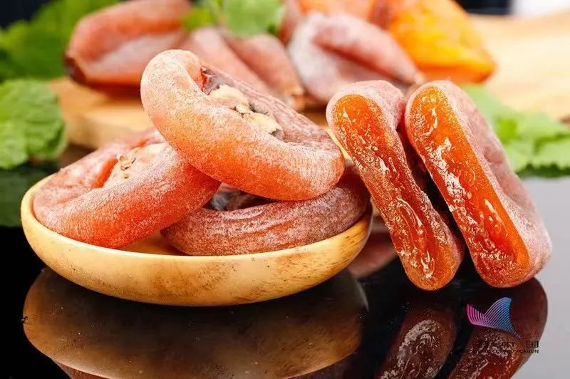 柿子和海鲜一起吃后腹胀,柿子与海鲜同时食用会导致中毒吗