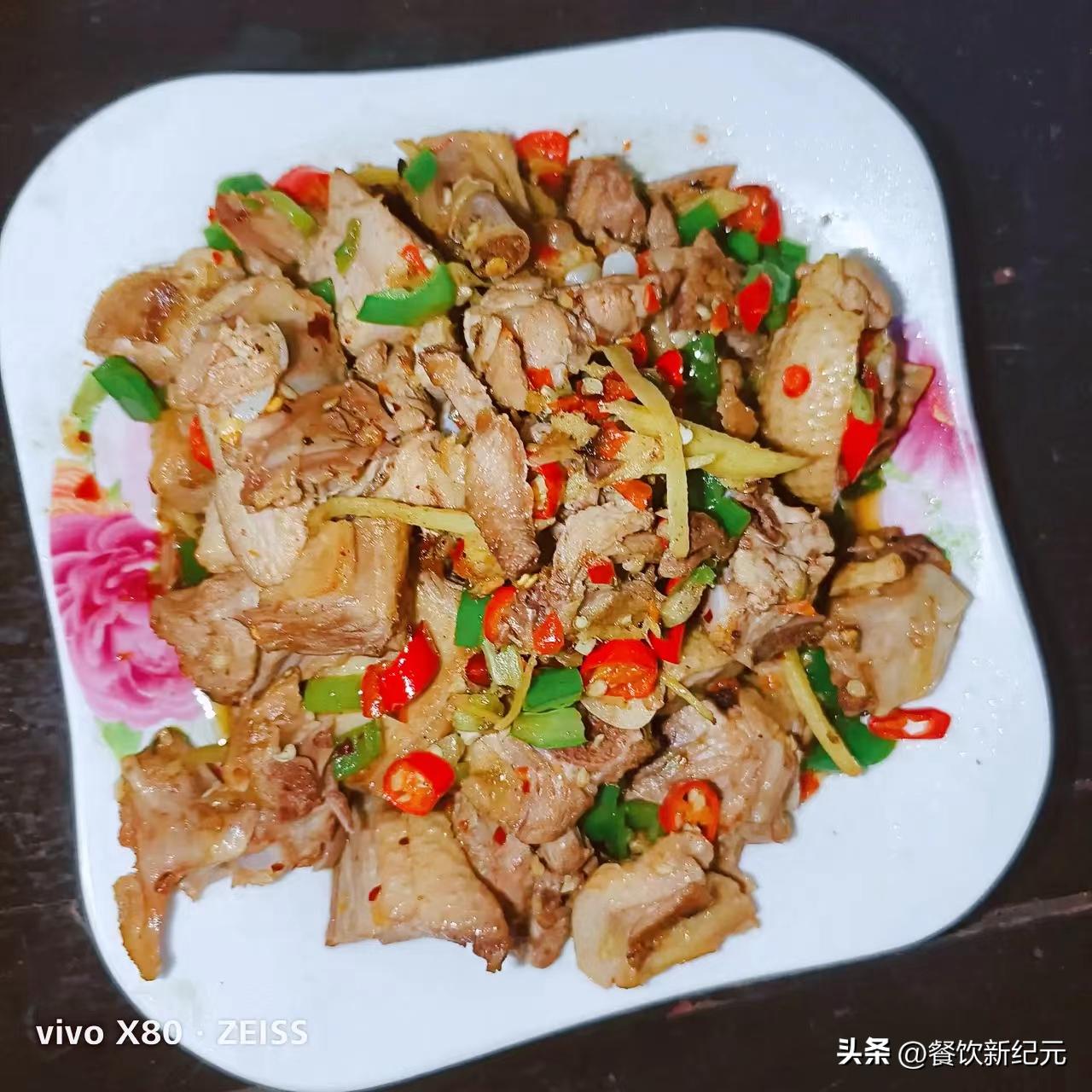 小伙给岳父5万彩礼,江西小伙去丈母娘家吃饭