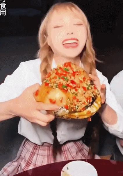 网红女主播吃大白鲨调查后续,网红被爆料吃大白鲨