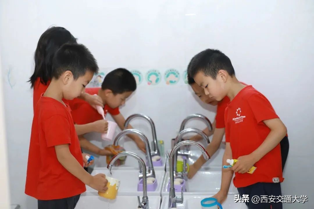 星空寻梦，共赴未来！走进西安交大幼儿园第七届“勇敢者之夜”