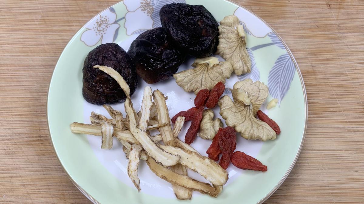 它才是真正的补肾之王,每天喝它补肾养颜白发变黑发