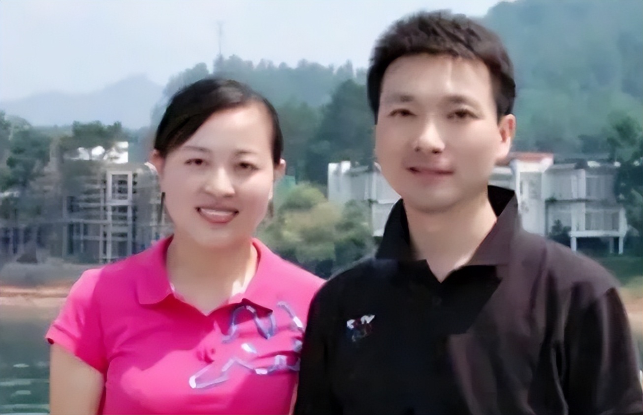 李梓萌康辉董卿朱军,朱军董卿鞠萍康辉李梓萌