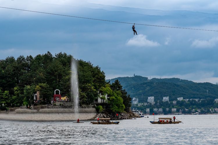 烟雨千岛湖美景,千岛湖烟雨朦胧美如画