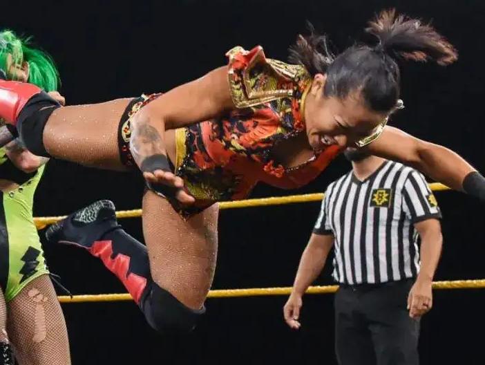 wwe李霞纹身图片,李霞身上的纹身是假的吗