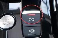 空挡拉手刹会不会溜车,手刹拉了还溜坡怎么回事