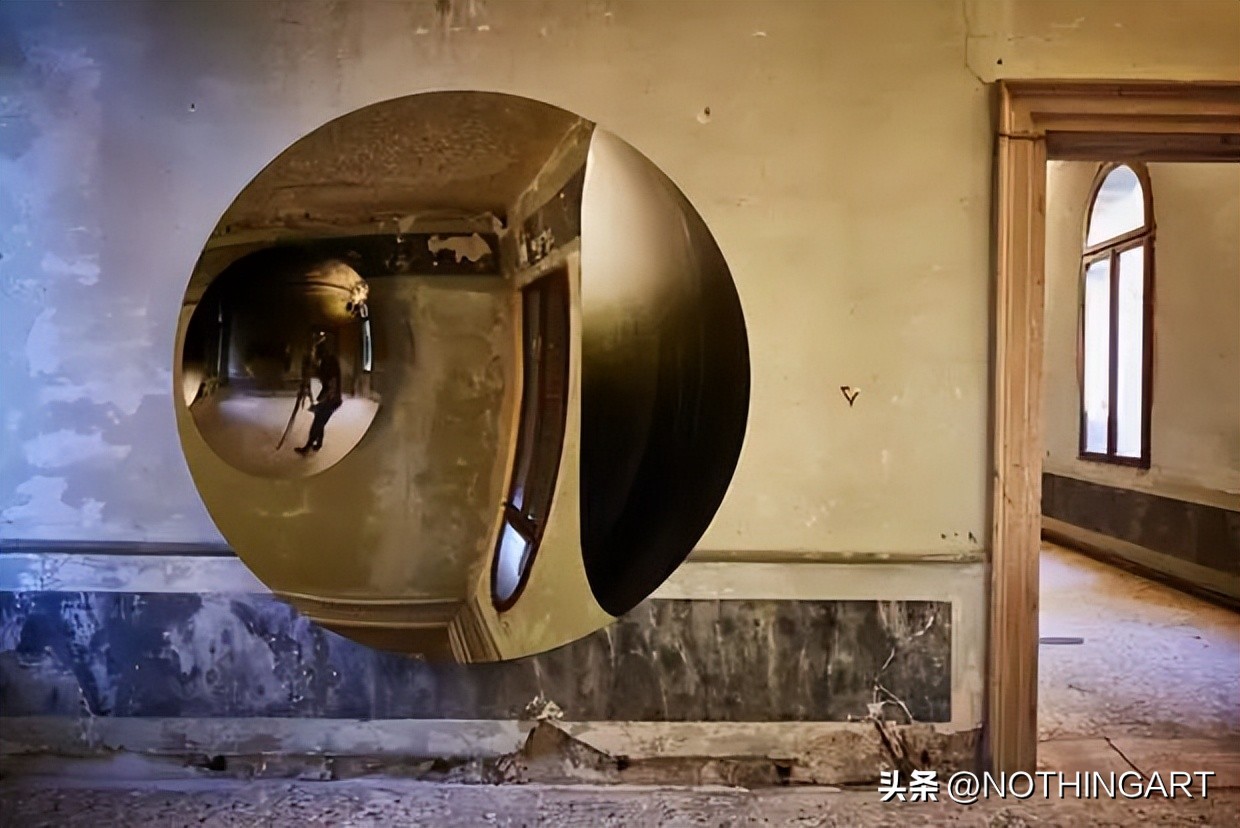 第59届威尼斯双年展上AnishKarpoor