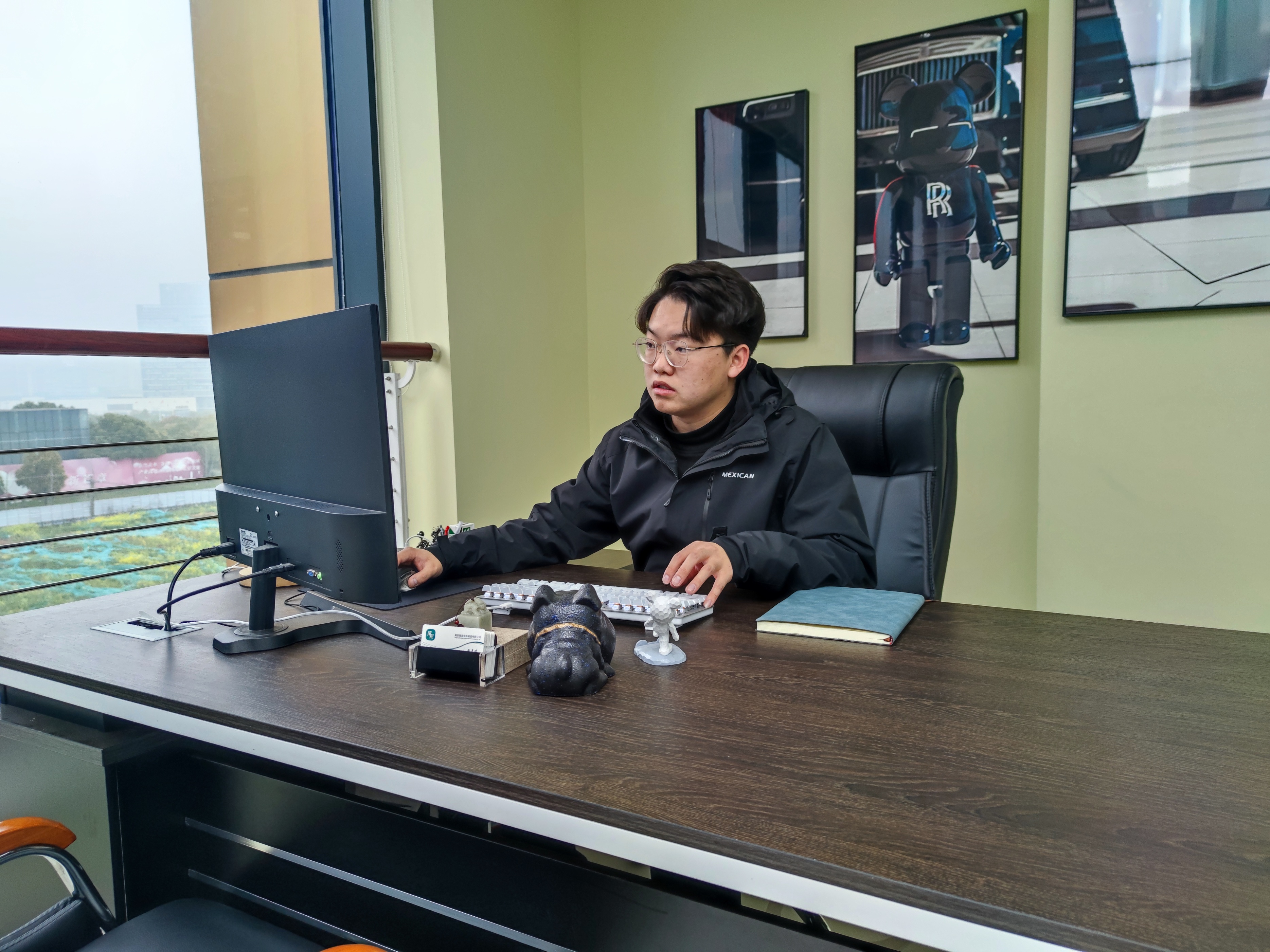 撸起袖子加油干决胜脱贫攻坚年,撸起袖子加油干砥砺前行