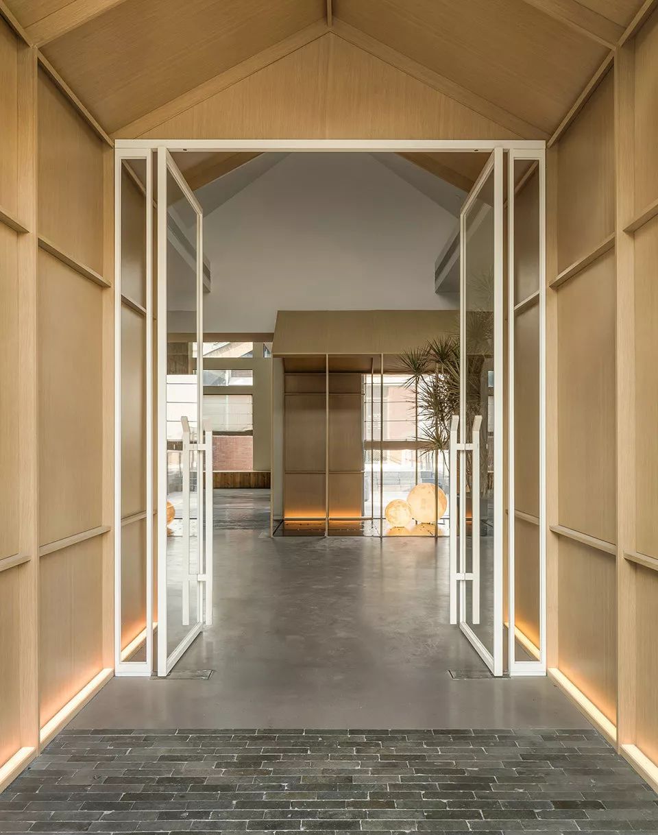 新中式餐厅饭店装修设计,大型餐厅装修设计案例欣赏