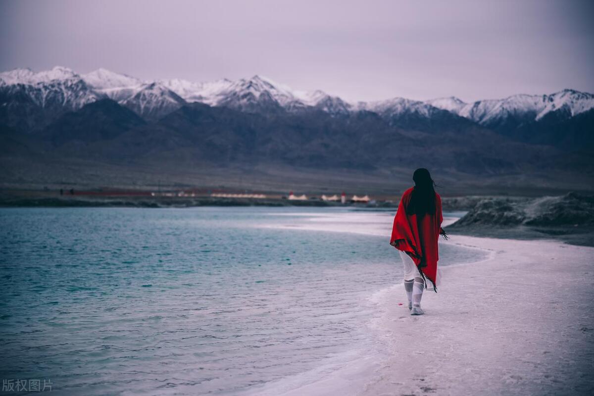 人若简单人生才能清澈情感语录,做人要像一杯干净的水清澈透明