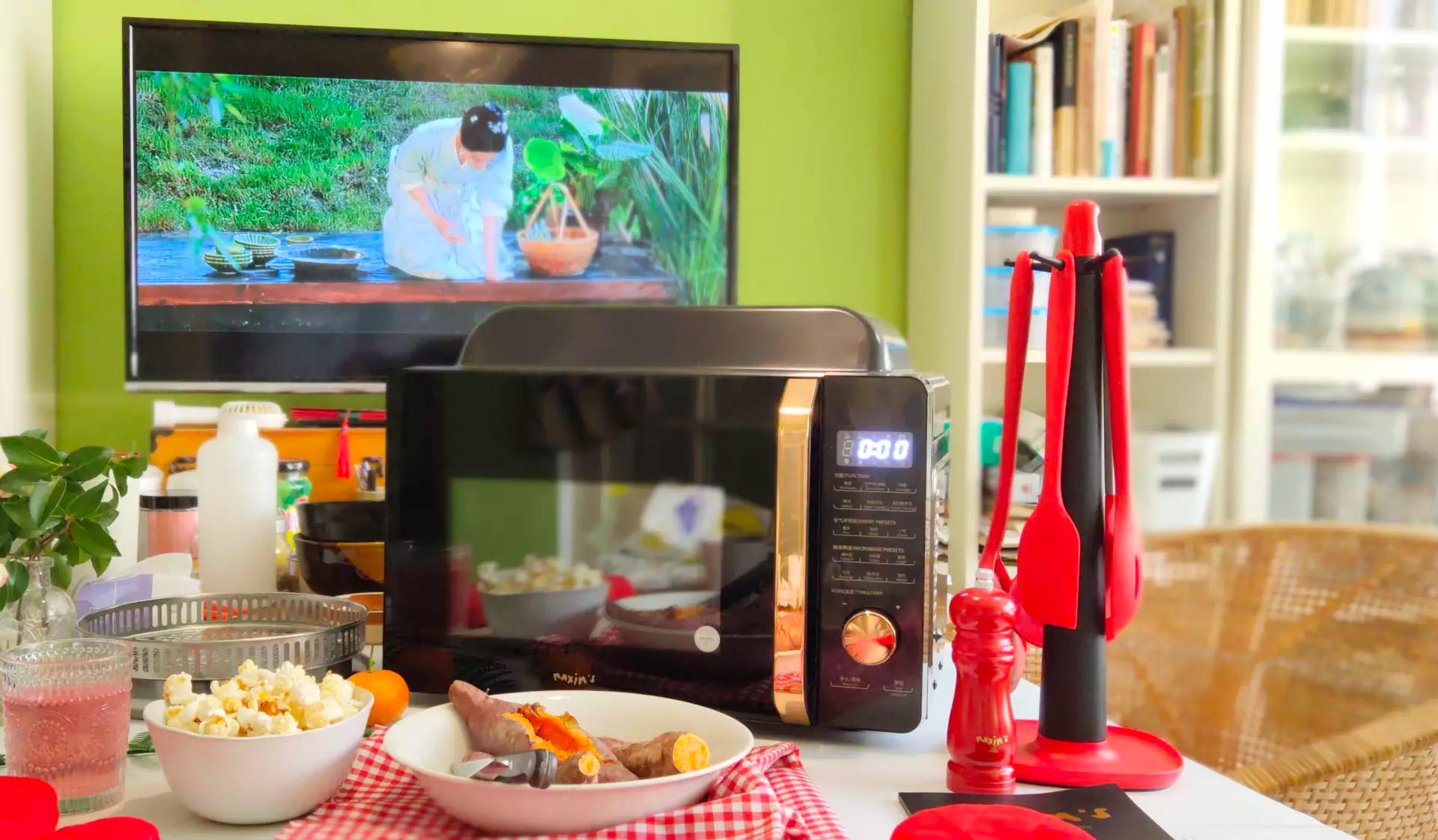 家里的烤箱、空气炸锅都在吃灰，还要添一台空气炸烧烤微波炉？