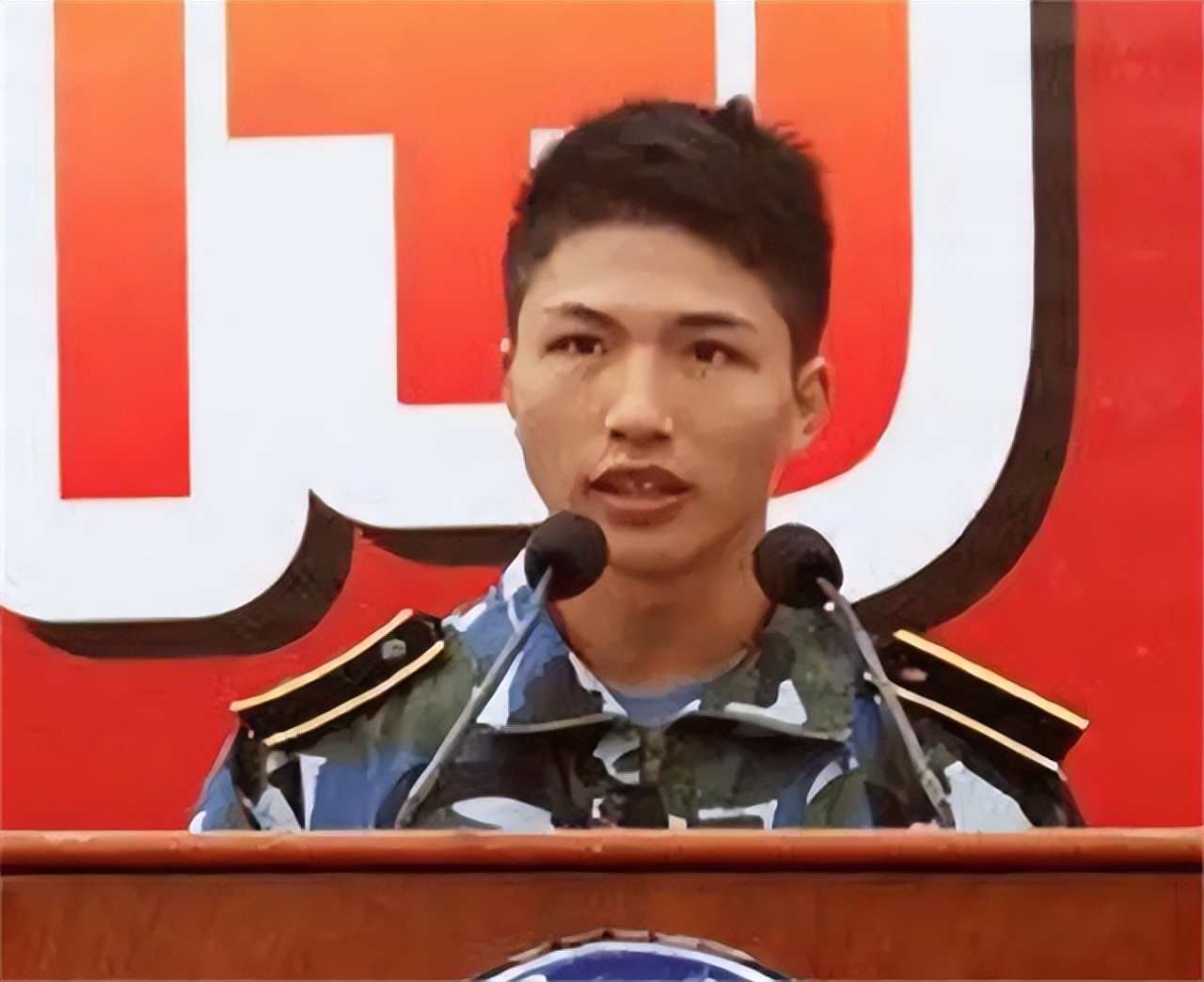 舍命夺刀误高考拒绝保送清华大学,两个夺刀少年错失高考如今怎样了