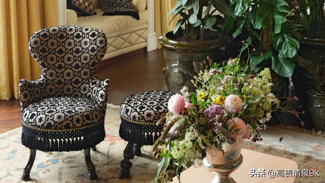 gucci鏅氬閰掑簵,gucci鑱斿悕閰掑簵